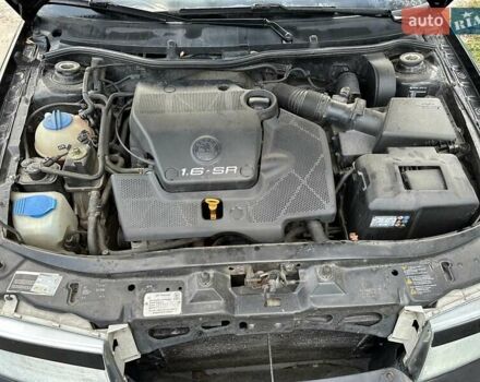 Чорний Шкода Октавія, об'ємом двигуна 1.6 л та пробігом 210 тис. км за 5300 $, фото 3 на Automoto.ua