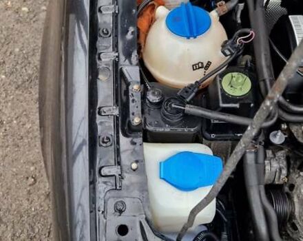 Черный Шкода Октавия, объемом двигателя 1.6 л и пробегом 268 тыс. км за 6500 $, фото 5 на Automoto.ua