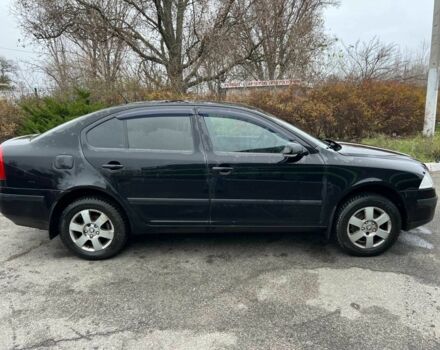 Черный Шкода Октавия, объемом двигателя 2 л и пробегом 240 тыс. км за 5400 $, фото 3 на Automoto.ua