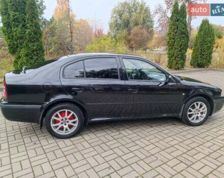Черный Шкода Октавия, объемом двигателя 1.6 л и пробегом 300 тыс. км за 4600 $, фото 5 на Automoto.ua