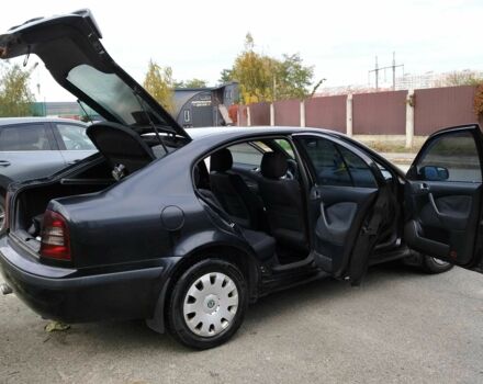 Чорний Шкода Октавія, об'ємом двигуна 1.8 л та пробігом 250 тис. км за 3333 $, фото 7 на Automoto.ua