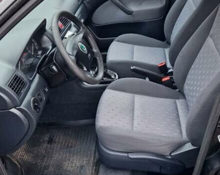 Черный Шкода Октавия, объемом двигателя 1.6 л и пробегом 268 тыс. км за 6500 $, фото 23 на Automoto.ua