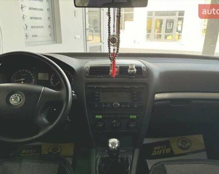 Чорний Шкода Октавія, об'ємом двигуна 2 л та пробігом 311 тис. км за 6000 $, фото 13 на Automoto.ua