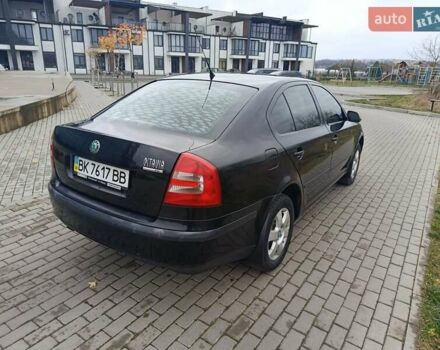 Черный Шкода Октавия, объемом двигателя 2 л и пробегом 240 тыс. км за 3500 $, фото 4 на Automoto.ua