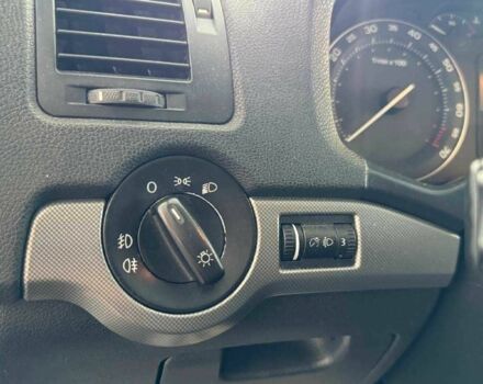 Черный Шкода Октавия, объемом двигателя 2 л и пробегом 311 тыс. км за 6000 $, фото 11 на Automoto.ua