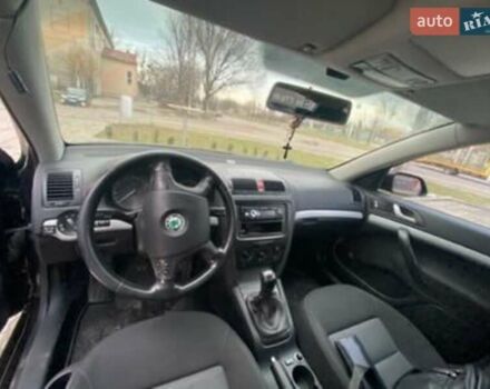 Шкода Октавия 2006 в Калуше на Automoto.ua Черный Шкода Октавия, объемом двигателя 1.6 л и пробегом 327 тыс. км за 5200 $, фото 2 на Automoto.ua