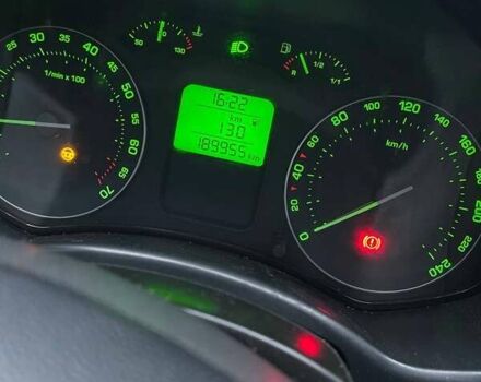 Черный Шкода Октавия, объемом двигателя 1.6 л и пробегом 189 тыс. км за 4300 $, фото 6 на Automoto.ua