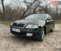 Черный Шкода Октавия, объемом двигателя 1.6 л и пробегом 253 тыс. км за 5800 $, фото 5 на Automoto.ua