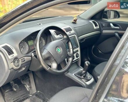 Шкода Октавия 2006 в Кривом Роге на Automoto.ua Черный Шкода Октавия, объемом двигателя 1.98 л и пробегом 220 тыс. км за 5500 $, фото 14 на Automoto.ua