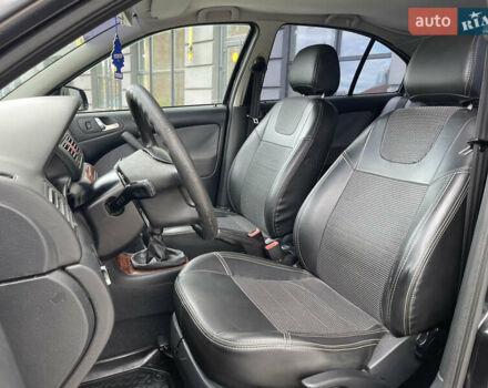 Чорний Шкода Октавія, об'ємом двигуна 1.6 л та пробігом 246 тис. км за 4700 $, фото 19 на Automoto.ua