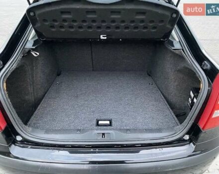 Чорний Шкода Октавія, об'ємом двигуна 1.6 л та пробігом 206 тис. км за 7150 $, фото 25 на Automoto.ua