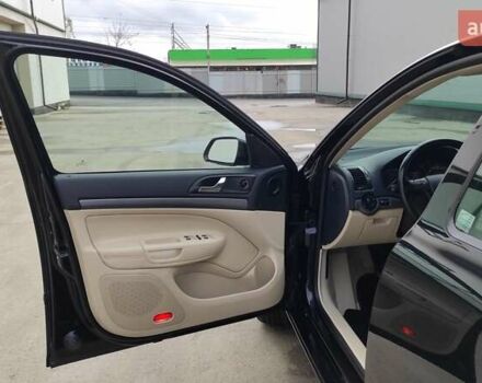 Черный Шкода Октавия, объемом двигателя 1.6 л и пробегом 218 тыс. км за 6999 $, фото 27 на Automoto.ua