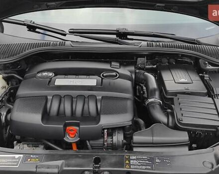 Черный Шкода Октавия, объемом двигателя 1.6 л и пробегом 218 тыс. км за 6999 $, фото 64 на Automoto.ua