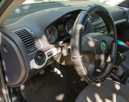 Черный Шкода Октавия, объемом двигателя 1.6 л и пробегом 260 тыс. км за 6500 $, фото 2 на Automoto.ua