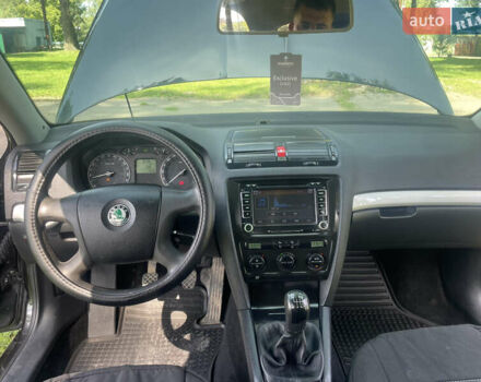 Чорний Шкода Октавія, об'ємом двигуна 1.6 л та пробігом 286 тис. км за 4900 $, фото 51 на Automoto.ua