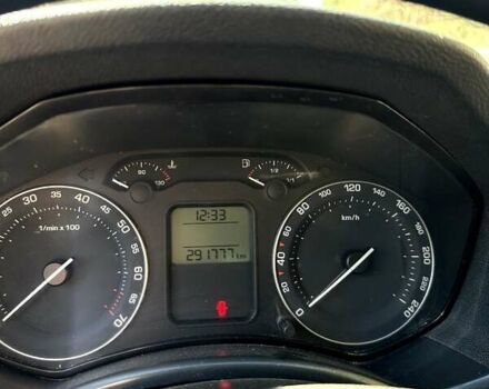 Черный Шкода Октавия, объемом двигателя 1.6 л и пробегом 290 тыс. км за 6300 $, фото 1 на Automoto.ua