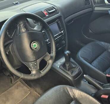 Чорний Шкода Октавія, об'ємом двигуна 2 л та пробігом 345 тис. км за 5800 $, фото 6 на Automoto.ua