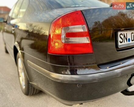 Черный Шкода Октавия, объемом двигателя 1.6 л и пробегом 220 тыс. км за 7500 $, фото 9 на Automoto.ua