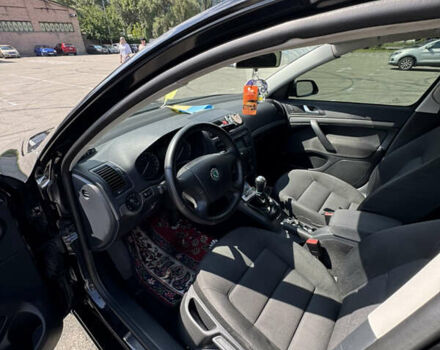 Черный Шкода Октавия, объемом двигателя 2 л и пробегом 154 тыс. км за 7200 $, фото 16 на Automoto.ua