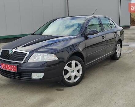 Черный Шкода Октавия, объемом двигателя 1.6 л и пробегом 218 тыс. км за 6999 $, фото 1 на Automoto.ua