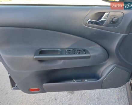 Черный Шкода Октавия, объемом двигателя 1.98 л и пробегом 50 тыс. км за 10000 $, фото 18 на Automoto.ua