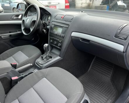 Чорний Шкода Октавія, об'ємом двигуна 1.6 л та пробігом 220 тис. км за 7500 $, фото 19 на Automoto.ua
