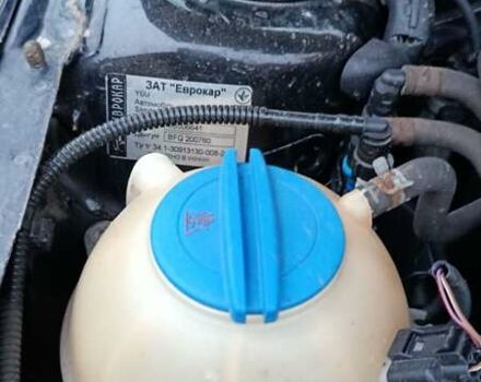 Черный Шкода Октавия, объемом двигателя 1.6 л и пробегом 175 тыс. км за 5750 $, фото 3 на Automoto.ua