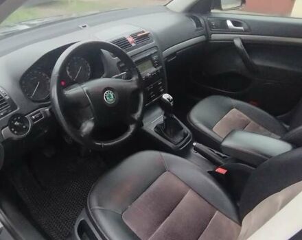 Чорний Шкода Октавія, об'ємом двигуна 1.98 л та пробігом 261 тис. км за 5100 $, фото 5 на Automoto.ua