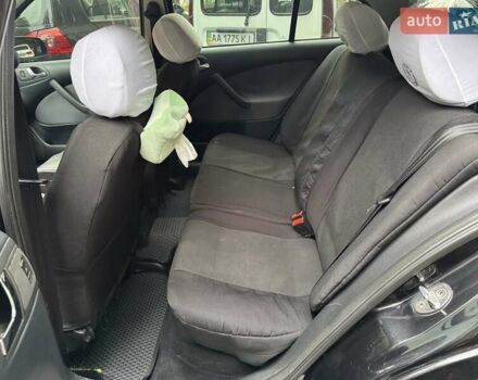 Чорний Шкода Октавія, об'ємом двигуна 1.6 л та пробігом 183 тис. км за 6300 $, фото 5 на Automoto.ua