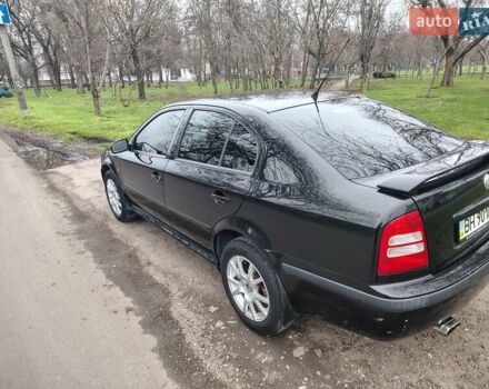 Черный Шкода Октавия, объемом двигателя 1.78 л и пробегом 170 тыс. км за 5600 $, фото 4 на Automoto.ua