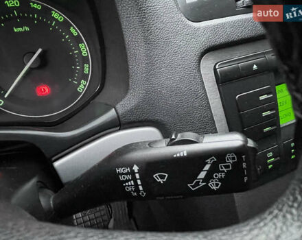 Чорний Шкода Октавія, об'ємом двигуна 1.6 л та пробігом 231 тис. км за 5350 $, фото 31 на Automoto.ua