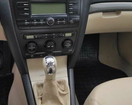 Черный Шкода Октавия, объемом двигателя 1.6 л и пробегом 218 тыс. км за 6999 $, фото 46 на Automoto.ua