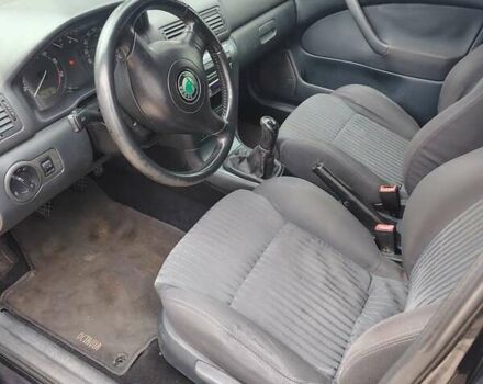 Черный Шкода Октавия, объемом двигателя 1.78 л и пробегом 170 тыс. км за 5600 $, фото 7 на Automoto.ua