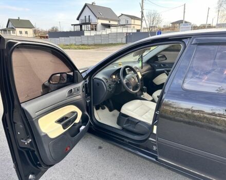 Черный Шкода Октавия, объемом двигателя 1.6 л и пробегом 260 тыс. км за 6800 $, фото 7 на Automoto.ua