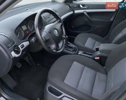 Чорний Шкода Октавія, об'ємом двигуна 1.6 л та пробігом 206 тис. км за 7150 $, фото 12 на Automoto.ua