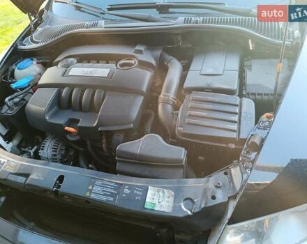 Черный Шкода Октавия, объемом двигателя 1.6 л и пробегом 260 тыс. км за 6000 $, фото 3 на Automoto.ua