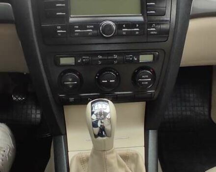 Черный Шкода Октавия, объемом двигателя 1.6 л и пробегом 218 тыс. км за 6999 $, фото 48 на Automoto.ua