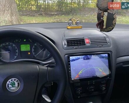 Черный Шкода Октавия, объемом двигателя 1.98 л и пробегом 430 тыс. км за 5100 $, фото 4 на Automoto.ua