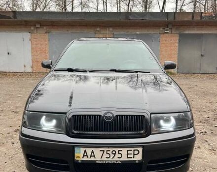 Черный Шкода Октавия, объемом двигателя 1.8 л и пробегом 265 тыс. км за 7000 $, фото 1 на Automoto.ua