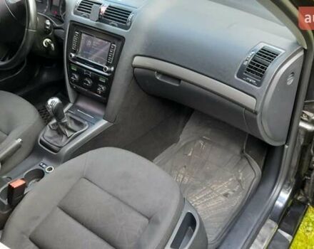 Черный Шкода Октавия, объемом двигателя 1.97 л и пробегом 269 тыс. км за 4900 $, фото 5 на Automoto.ua