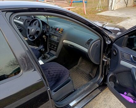 Черный Шкода Октавия, объемом двигателя 1.9 л и пробегом 235 тыс. км за 6150 $, фото 2 на Automoto.ua