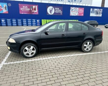 Черный Шкода Октавия, объемом двигателя 1.8 л и пробегом 206 тыс. км за 5150 $, фото 1 на Automoto.ua