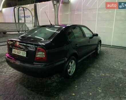 Черный Шкода Октавия, объемом двигателя 2 л и пробегом 340 тыс. км за 4800 $, фото 3 на Automoto.ua