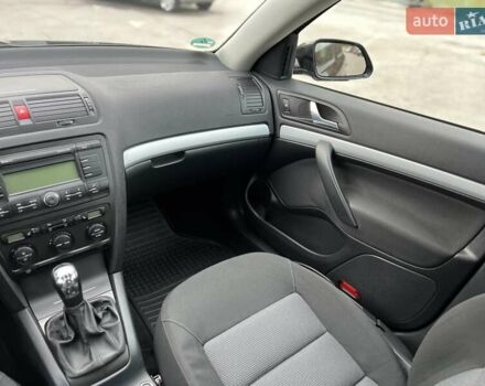 Черный Шкода Октавия, объемом двигателя 1.6 л и пробегом 220 тыс. км за 7500 $, фото 29 на Automoto.ua