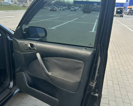 Черный Шкода Октавия, объемом двигателя 1.6 л и пробегом 263 тыс. км за 5600 $, фото 16 на Automoto.ua