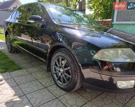 Черный Шкода Октавия, объемом двигателя 1.6 л и пробегом 260 тыс. км за 6500 $, фото 5 на Automoto.ua