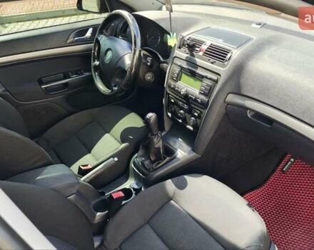 Черный Шкода Октавия, объемом двигателя 1.98 л и пробегом 245 тыс. км за 4800 $, фото 9 на Automoto.ua