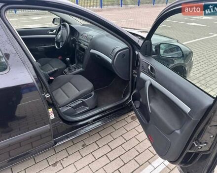 Черный Шкода Октавия, объемом двигателя 1.8 л и пробегом 206 тыс. км за 5150 $, фото 11 на Automoto.ua