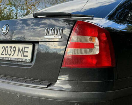 Черный Шкода Октавия, объемом двигателя 1.62 л и пробегом 248 тыс. км за 5600 $, фото 8 на Automoto.ua