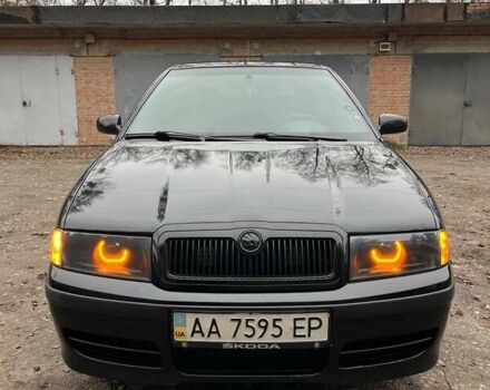 Черный Шкода Октавия, объемом двигателя 1.8 л и пробегом 265 тыс. км за 7000 $, фото 2 на Automoto.ua